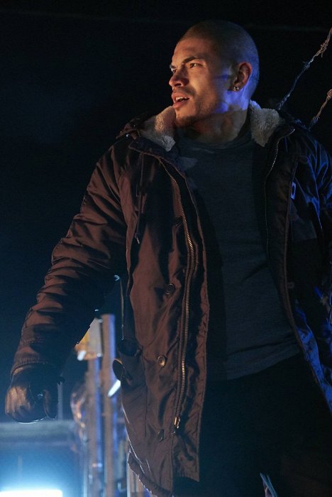 Miguel Gomez - The Strain - Do or Die - Photos