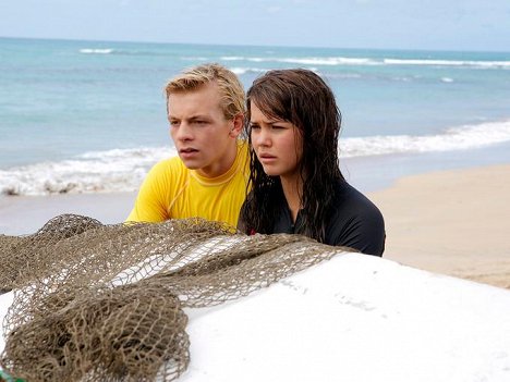 Ross Lynch, Maia Mitchell - Teen Beach Movie - Z filmu