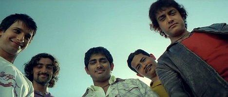Sharman Joshi, Kunal Kapoor, Siddharth, Atul Kulkarni, Aamir Khan - Přiznej barvu - Z filmu