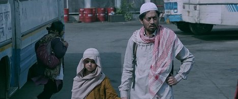 Vishesh Bansal, Irrfan Khan - Madaari - Z filmu