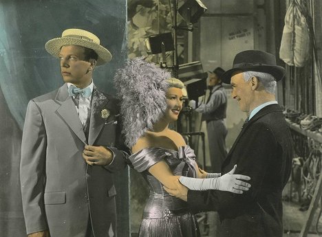 Dan Dailey, Betty Grable, James Gleason - When My Baby Smiles at Me - Filmfotos