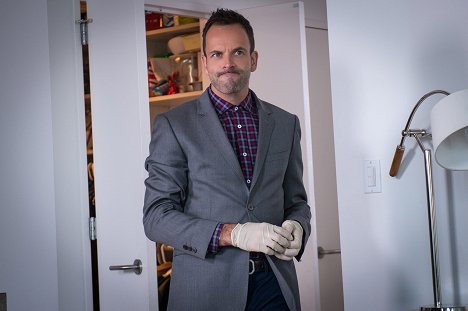 Jonny Lee Miller - Elementary - Więzy krwi - Z filmu