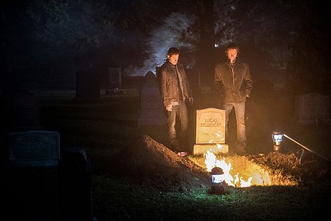 Jensen Ackles, Jared Padalecki - Supernatural - Die Krippe - Filmfotos