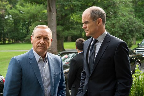Kevin Spacey, Michael Kelly - House of Cards - Chapter 40 - Photos
