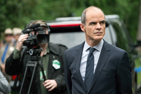 Michael Kelly - House of Cards - Rozdział 40 - Z filmu