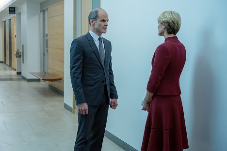 Michael Kelly, Robin Wright - House of Cards - Chapter 43 - Photos