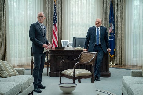 Michael Kelly, Kevin Spacey - House of Cards - Chapter 43 - Photos