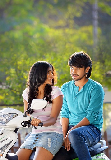 Hebah Patel, Raj Tarun - Kumari 21F - Van film