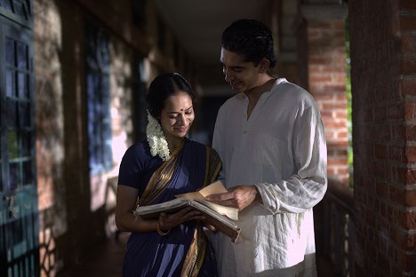 Devika Bhise, Dev Patel - The Man Who Knew Infinity - Kuvat elokuvasta