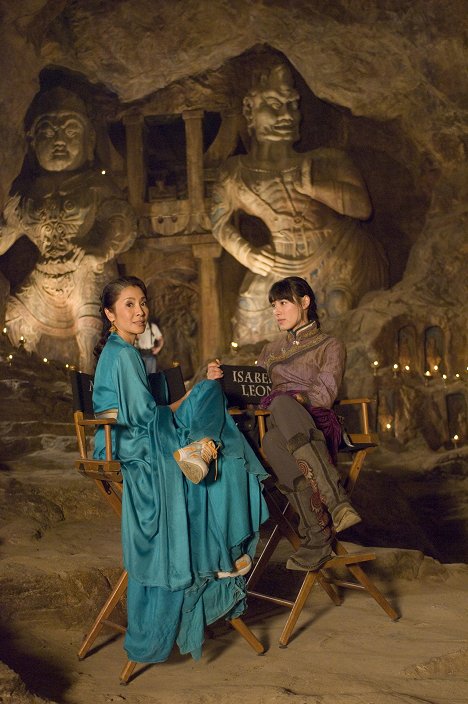 Michelle Yeoh, Isabella Leong - The Mummy: Tomb of the Dragon Emperor - Van film