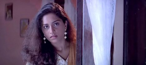 Shalini - Kaadhalukku Mariyaadai - Z filmu
