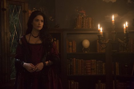 Janet Montgomery - Salem - After the Fall - Z filmu