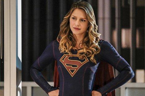 Melissa Benoist - Supergirl - Crossfire - Z filmu