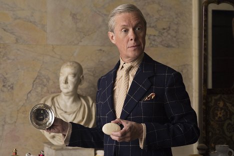 Alex Jennings - The Crown - Smoke and Mirrors - Photos