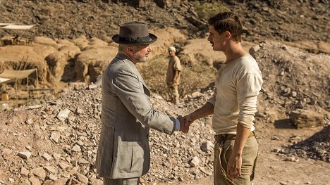 Sam Neill, Max Irons - Tutankhamun - Episode 1 - Filmfotos