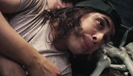 Vic Fuentes - Pierce The Veil - Circles - Photos