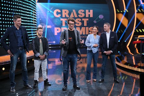 Steffen Hallaschka, Joey Heindle, Daniel Hartwich, Nina Moghaddam, Joachim Llambi - Crash Test Promis - Do filme