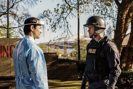 George Young, Chris Wood - Containment - Path to Paradise - Van film