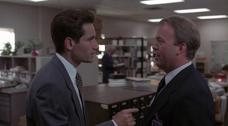 David Duchovny, Wayne Duvall - The X-Files - Un fantôme dans l'ordinateur - Film