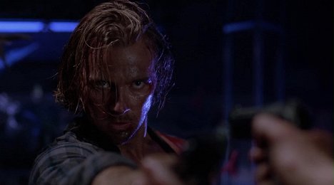 Sonny Surowiec - The X-Files - Salaiset kansiot - Ice - Kuvat elokuvasta