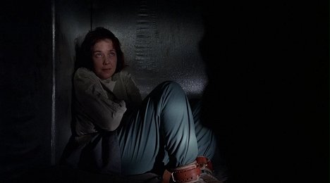 Harriet Sansom Harris - The X-Files - Eve - Van film