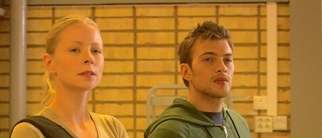 Julia Dufvenius, Andreas Wilson - Den utvalde - Do filme