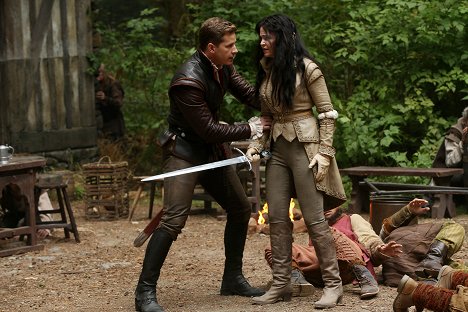 Josh Dallas, Ginnifer Goodwin - Once Upon a Time - Lost Girl - Photos
