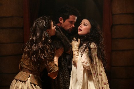 Benjamin Hollingsworth, Ginnifer Goodwin - Once Upon a Time - Child of the Moon - Photos