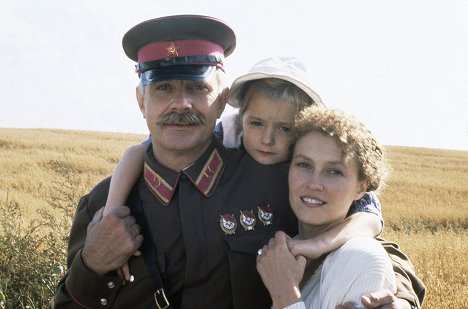 Nikita Michalkow, Nadezhda Mikhalkova, Ingeborga Dapkunaite - Die Sonne, die uns täuscht - Werbefoto