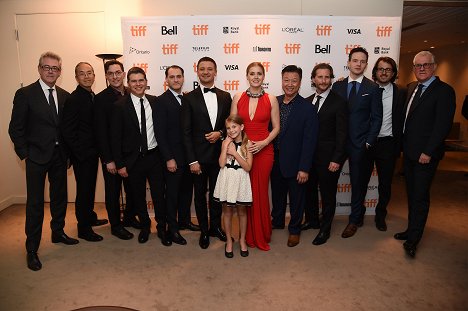 Ted Chiang, Eric Heisserer, Dan Levine, Michael Stuhlbarg, Jeremy Renner, Abigail Pniowsky, Amy Adams, Tzi Ma, Aaron Ryder, David Linde - Arrival - Events