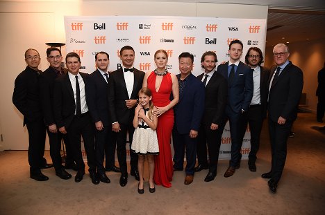 Ted Chiang, Eric Heisserer, Dan Levine, Michael Stuhlbarg, Jeremy Renner, Abigail Pniowsky, Amy Adams, Tzi Ma, Aaron Ryder, David Linde - Arrival - Events