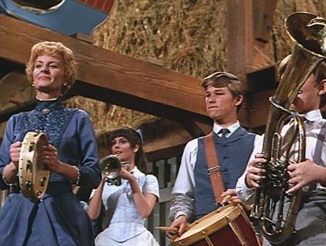 Janet Blair, Kurt Russell - The One and Only, Genuine, Original Family Band - Do filme