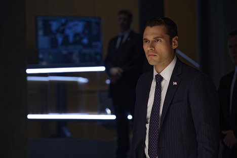 Adan Canto - Designated Survivor - Der Verräter - Filmfotos