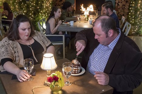 Chrissy Metz, Chris Sullivan - Tacy jesteśmy - Najlepsza pralka na świecie - Z filmu