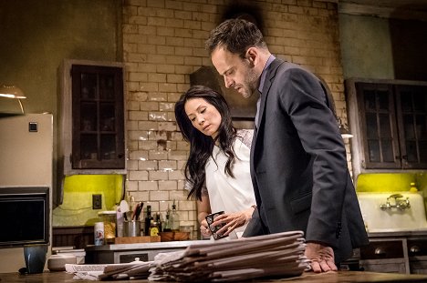 Lucy Liu, Jonny Lee Miller - Sherlock a Watsonová - The Diabolical Kind - Z filmu