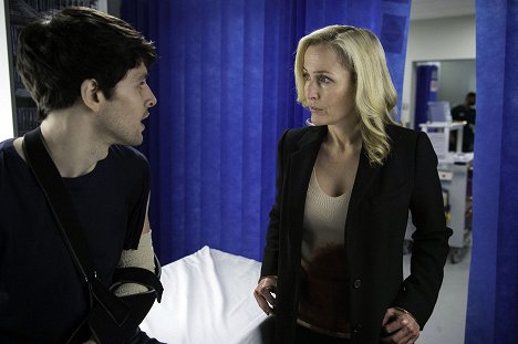 Colin Morgan, Gillian Anderson - The Fall – Tod in Belfast - Silence and Suffering - Filmfotos
