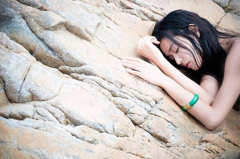 Ji-hyun Jun - Pooreun badaui junsul - Filmfotók