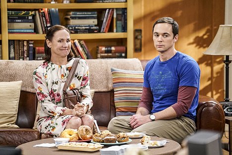 Laurie Metcalf, Jim Parsons - The Big Bang Theory - The Conjugal Conjecture - Photos