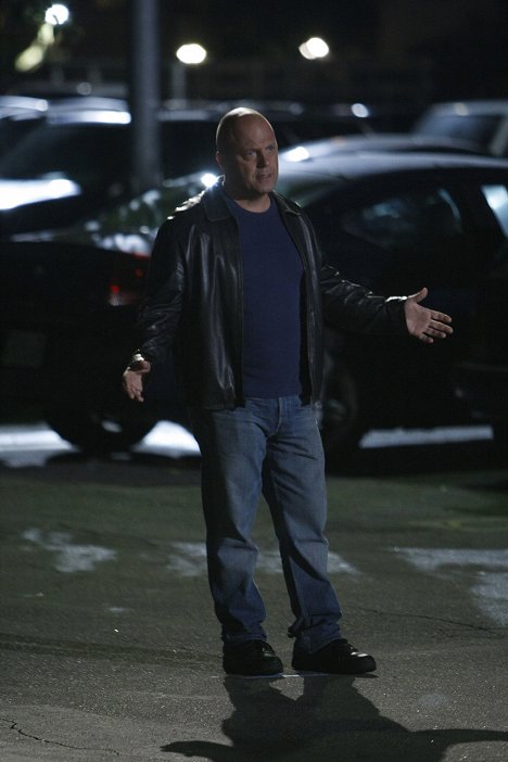 Michael Chiklis - The Shield - Moving Day - Photos