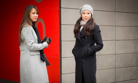 Samantha Quan, Lucy Liu - Elementary - Art Imitates Art - De filmagens