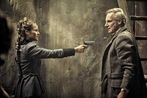 Sonja Gerhardt, Nicholas Farrell - Jack the Ripper – Eine Frau jagt einen Mörder - Filmfotos