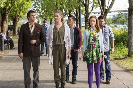 Noah Wyle, Rebecca Romijn, John Harlan Kim, Lindy Booth, Christian Kane - The Librarians - And the Rise of Chaos - Photos