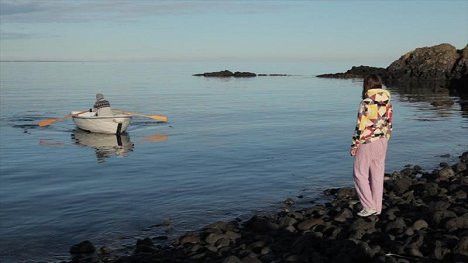 Victoria Björk Ferrell - L7: Hrafnar, sóleyjar og myrra - Filmfotos
