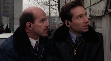 Jackson Davies, David Duchovny - The X-Files - Lazare - Film