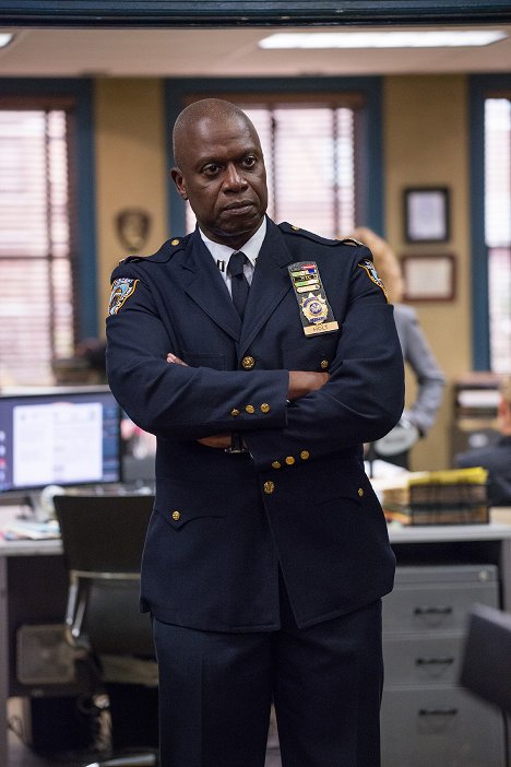 Andre Braugher - Brooklyn Nine-Nine - Johnny and Dora - Photos