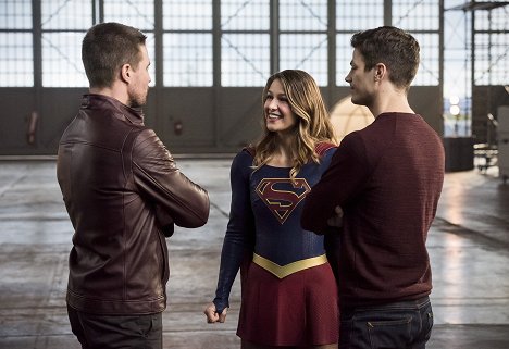 Stephen Amell, Melissa Benoist, Grant Gustin - Flash - A Villám - Invasion! - Filmfotók