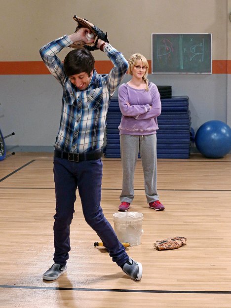Simon Helberg, Melissa Rauch - The Big Bang Theory - The First Pitch Insufficiency - Photos