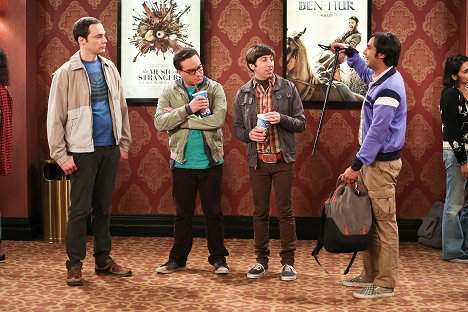 Jim Parsons, Johnny Galecki, Simon Helberg, Kunal Nayyar - The Big Bang Theory - The Line Substitution Solution - Photos