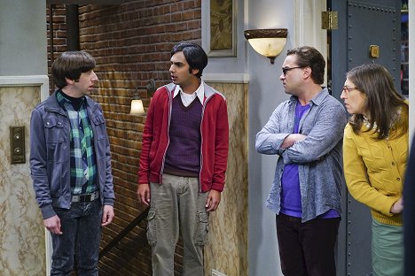 Simon Helberg, Kunal Nayyar, Johnny Galecki, Mayim Bialik - The Big Bang Theory - Die tödliche Mortadella - Filmfotos