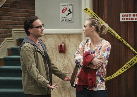 Johnny Galecki, Kaley Cuoco - The Big Bang Theory - The Mystery Date Observation - Photos